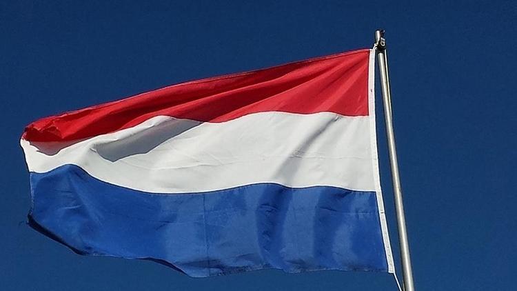 Hollanda Müslümanlara ait kurumları gizlice araştırmış