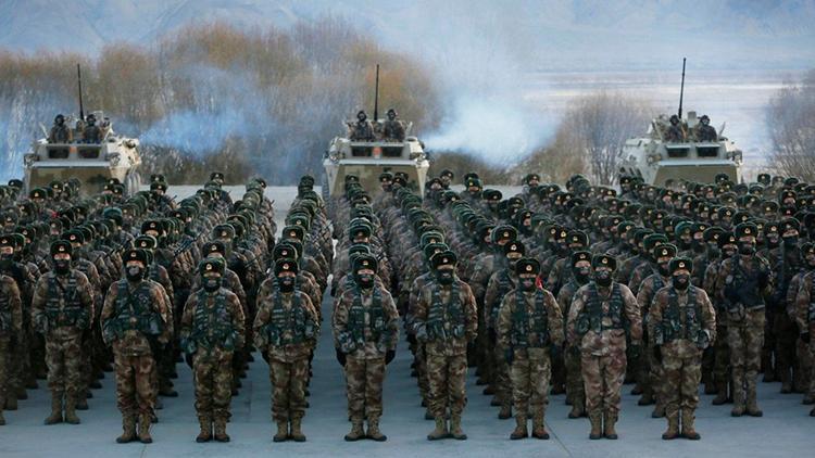 Dünya nefesini tuttu... Çin medyası tehdit etti ordu alarma geçti