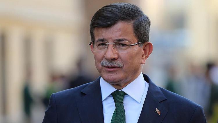 Asansör kazası geçirmişti... Ahmet Davutoğlunun sağlık durumu hakkında açıklama geldi