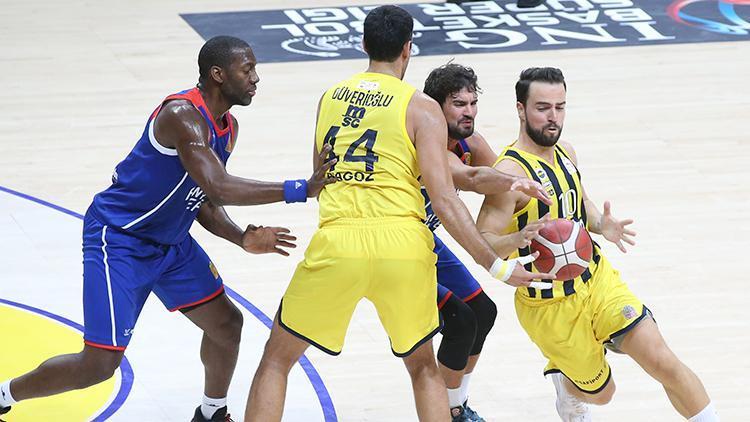 Fenerbahçe Beko, dev derbide Anadolu Efesi farklı yendi