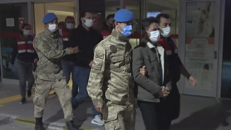 İzmir merkezli FETÖ operasyonunda gözaltı sayısı 135e yükseldi