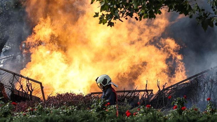 MTA yerleşkesinde doğalgaz iletim hattı patladı