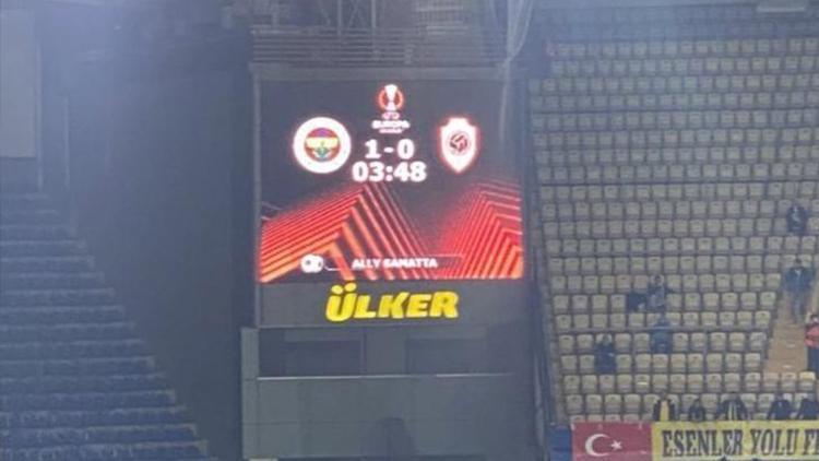 Son Dakika: Fenerbahçe - Royal Antwerp maçında Samattanın attığı gol skorbordu şaşırttı