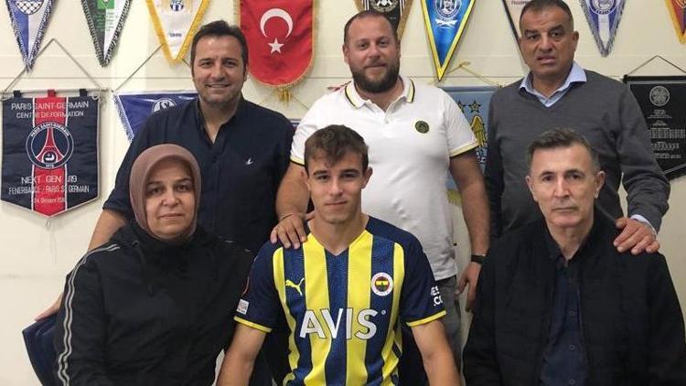 Fenerbahçede Ruhan Arda Aksoy imzayı attı