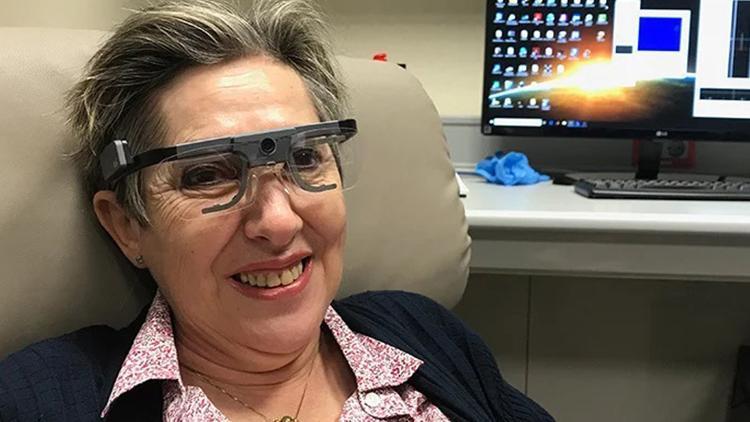 Bilim insanlarından çığır açacak buluş Beyin implantıyla görme engelli kadın basit şekilleri görebildi