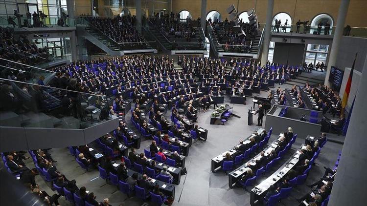Almanyada Federal Meclis Başkanlığına SPDli Baerbel Bas seçildi