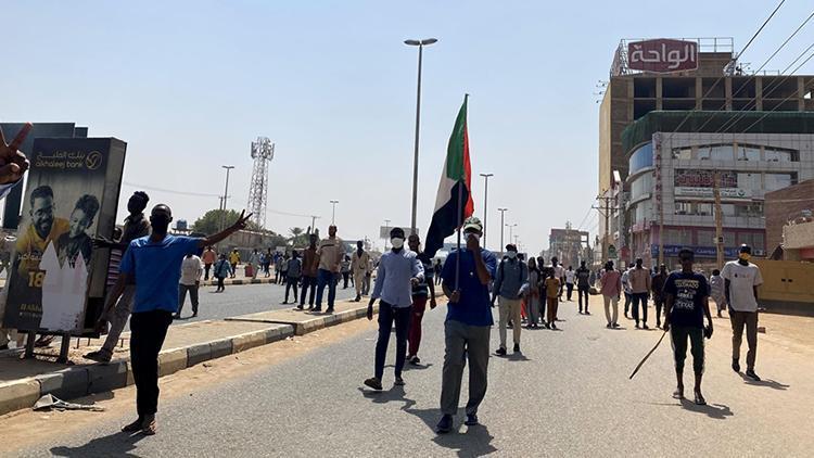 Sudanda üç muhalif lider gözaltına alındı