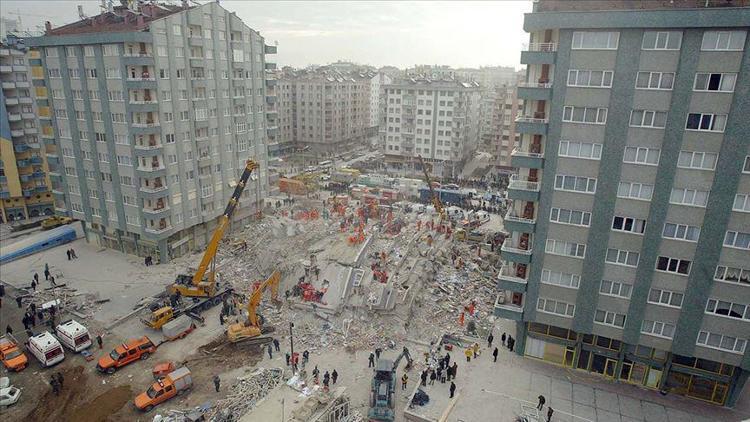 Zümrüt Apartmanı enkazından mucizevi şekilde kurtulmuştu... 17 yıl sonra talihsiz son