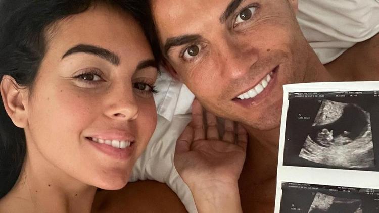 Cristiano Ronaldo - Georgina Rodriguez çifti ikiz bebek bekliyor