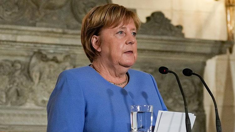 Almanya Başbakanı Merkelden göç sorunu mesajı: Türkiye desteklenmelidir