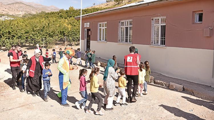 İstanbul’dan Siirt’e eğitim seferi