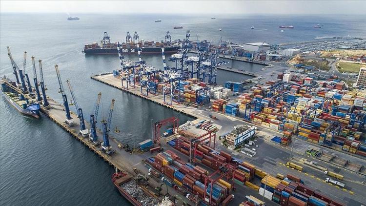Türkiyenin ihracatı ile ithalatı arasındaki makas hızla kapanıyor