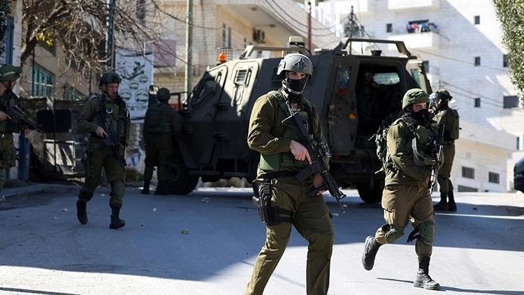 Batı Şeria ve Doğu Kudüste 15 Filistinli gözaltına alındı