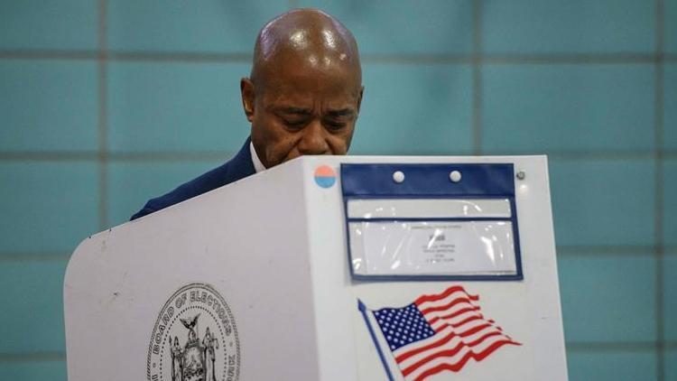 New Yorkta belediye başkanı seçimi yapılıyor