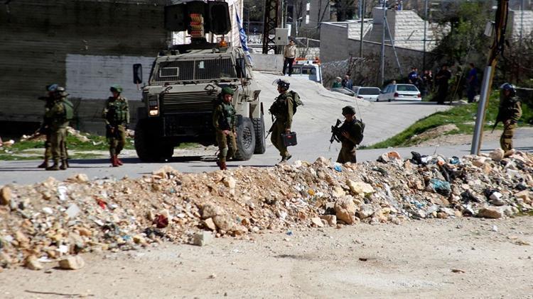 İsrail güçleri, yabancı diplomatların El Halildeki Şehitler Caddesine girmesine izin vermedi