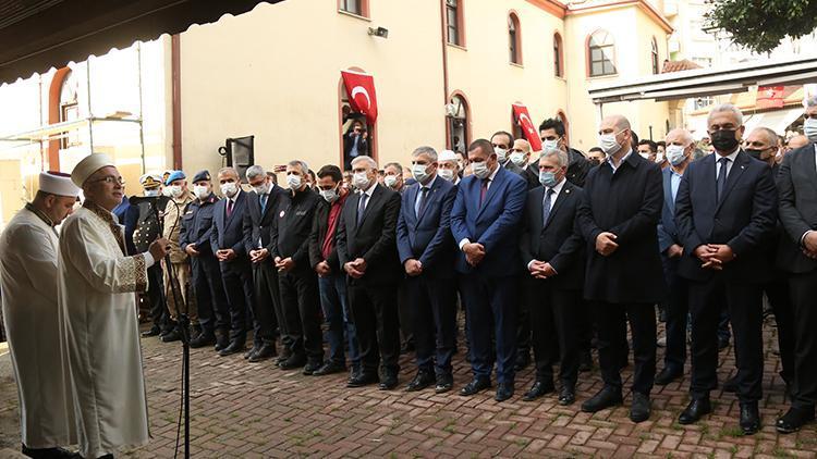 İçişleri Bakanı Soylu Kastamonudaki selde kaybolanların gıyabi cenaze namazına katıldı