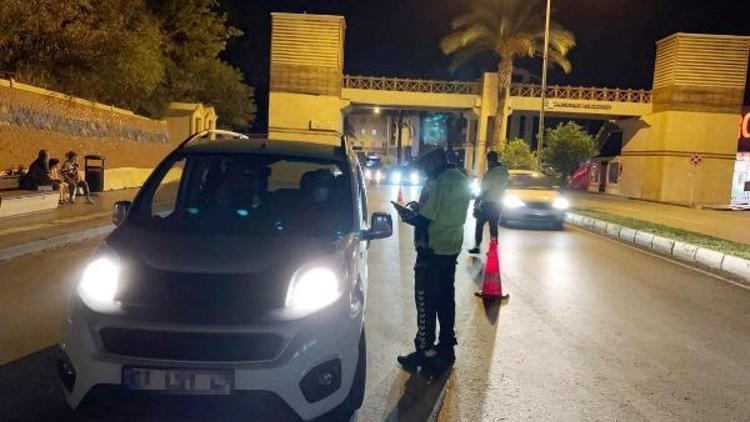 Polis, 2 saatte 56 sürücüye 37 bin lira ceza kesti