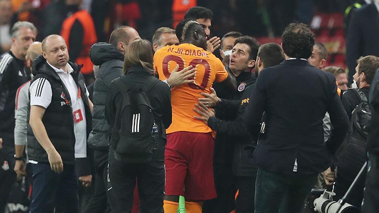 Galatasaray -  Lokomotiv Moskova maçında tansiyon yükseldi Diagne üzerine yürüdü...