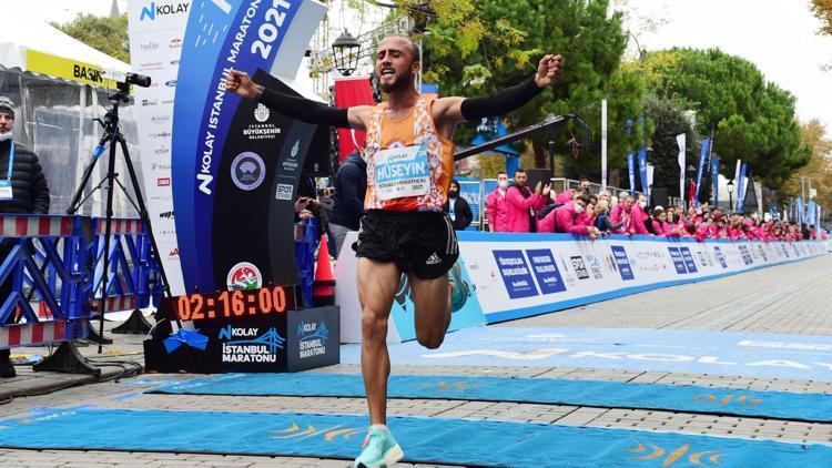 İstanbul Maratonunda 36 yıllık Türkiye rekoru kırıldı