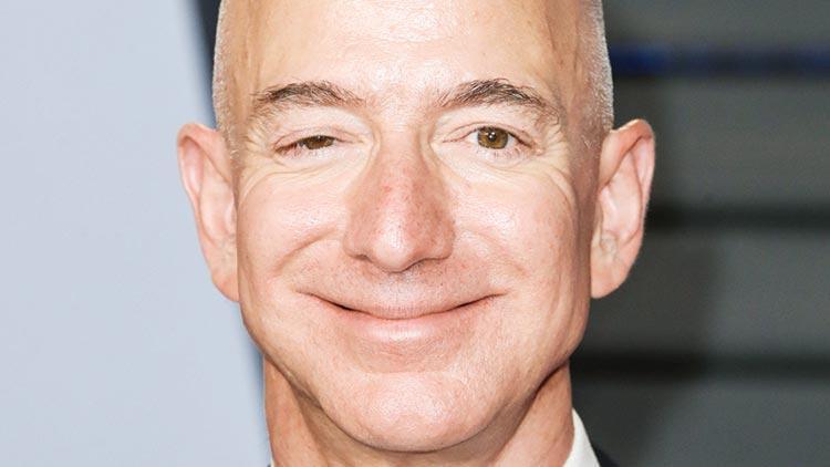 Bezos, Dicaprio’ya takıldı: Buraya gel sana bir şey göstereceğim