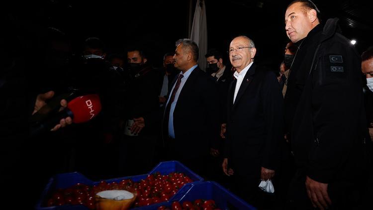 Kılıçdaroğlu, Antalyada hal esnafını ziyaret etti