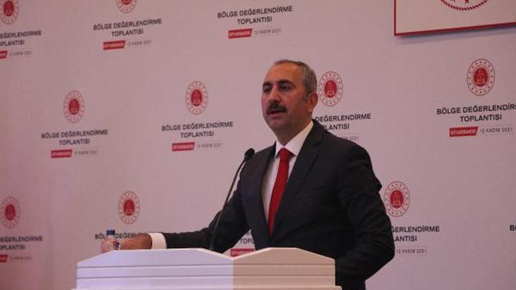 Bakan Gül: Herkes mahkemelerde meramını istediği şekilde anlatabiliyor