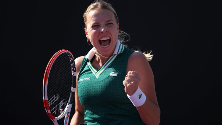 Anett Kontaveit WTA Finallerinde yarı finale yükseldi