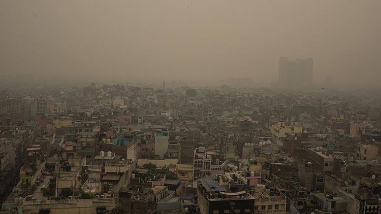 Hindistanda eğitime hava kirliliği engeli