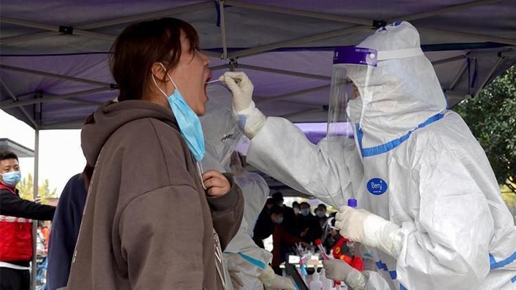 Çinden flaş korona kararı: Pekine yurt içi uçuşlar asgariye indirildi