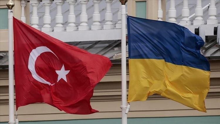 Zelenskiyin İstanbul ziyaretinde imzalanmıştı Ukrayna Parlamentosu Türkiye ile askeri anlaşmayı onayladı