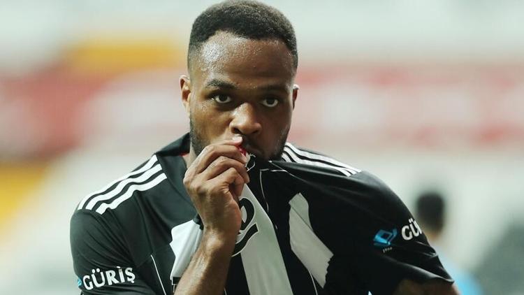 Son Dakika: Beşiktaşta Larin için çarpıcı transfer iddiası Premier Lig devleri...