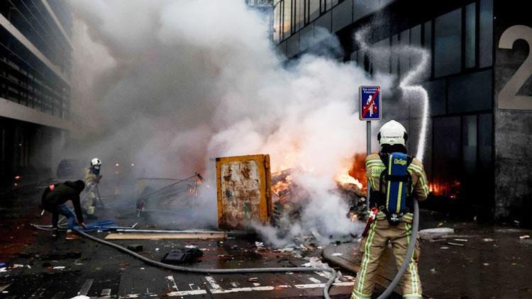 Brüksel’de yaklaşık 35 bin kişi önlemleri protesto etti