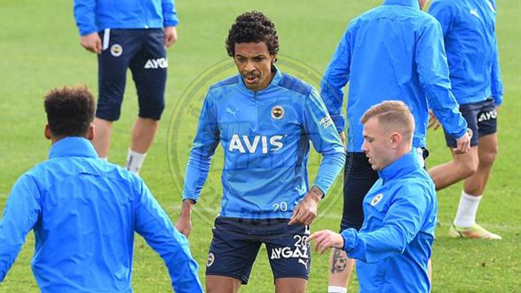 Fenerbahçe’de Luiz Gustavo idmanın ilk bölümünde takımla çalıştı