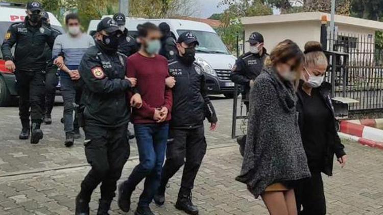 Uyuşturucu partisi yapıldığı ileri sürülen eve operasyon: 8 gözaltı