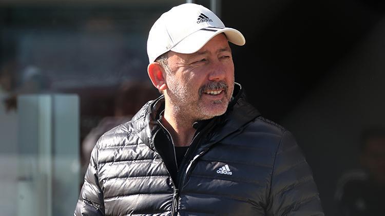 Beşiktaş, Giresunsporu mağlup ederek moral bulmak istiyor Sergen Yalçının 11 kararı...