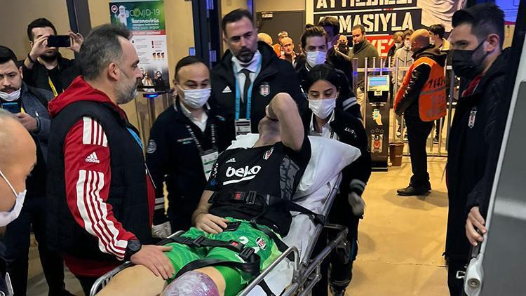 Beşiktaş - Giresunspor maçında Mert Günok talihsiz sakatlık yaşadı