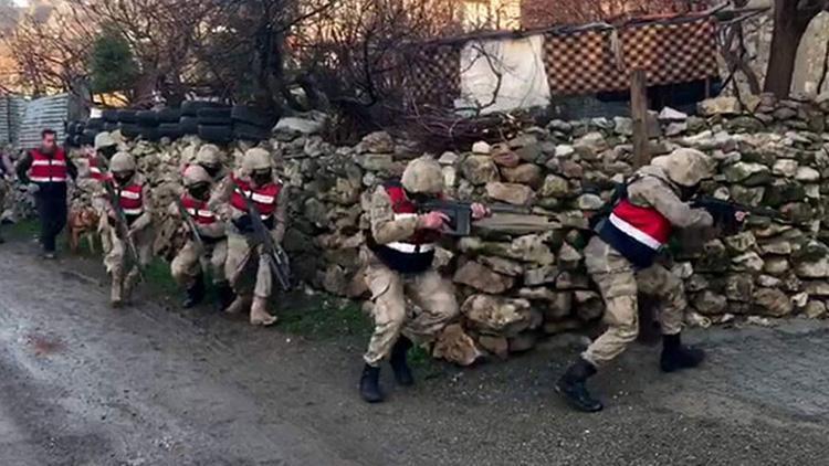 Vanda PKK/KCK terör operasyonu: 16 gözaltı