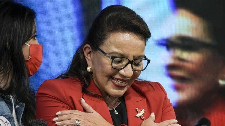 Eşi darbeyle devrilmişti... Xiomara Castro, Hondurasın ilk kadın devlet başkanı olacak