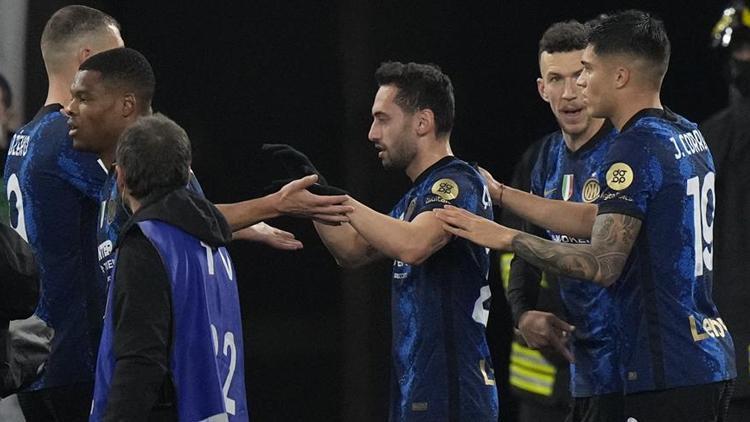 Roma 0-3 Inter (Hakan Çalhanoğlu 1 gol ve 1 asistle oynadı)