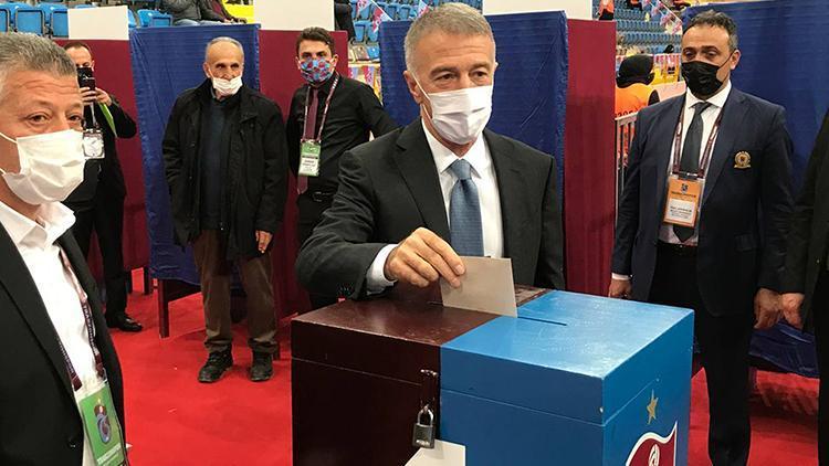 Son Dakika: Trabzonsporda Ahmet Ağaoğlu 3. kez başkan seçildi