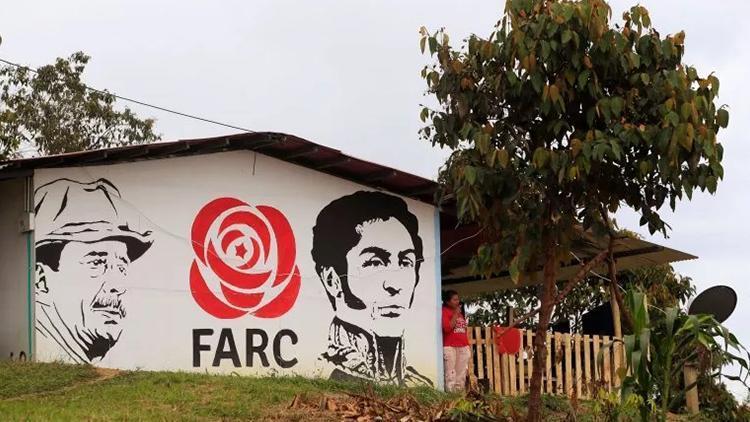 Eski FARC lideri pusuya düşürülerek öldürüldü