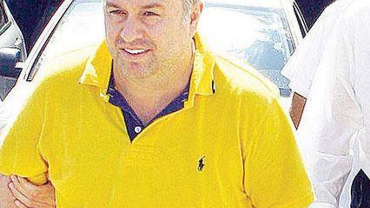 Fenerbahçenin eski futbolcusu, borsa dünyasının aktif ismi Mecnur Çolak beyin kanaması geçirdi… Mecnur Çolak kimdir