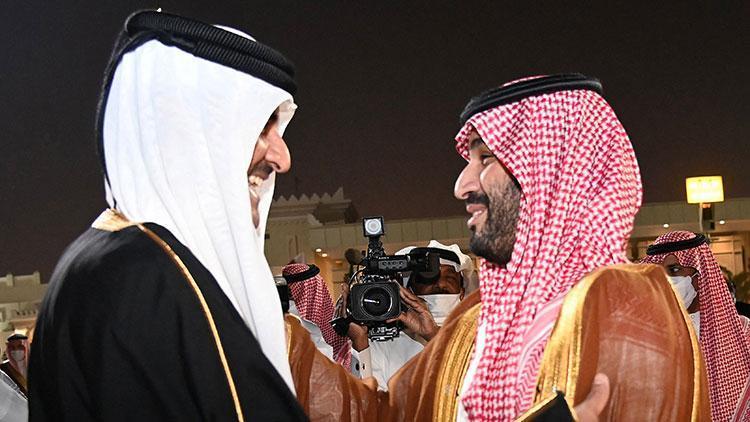 Körfez krizinden sonra ilk kez Suudi Arabistan Veliaht Prensi Selman Katarda