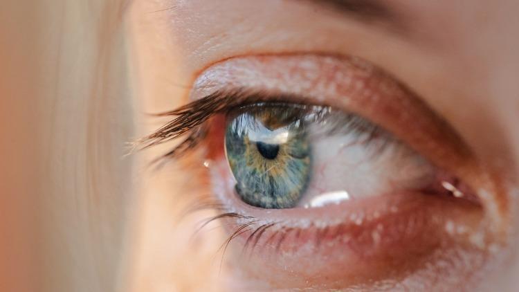 Göz nezlesi nedir, bulaşıcı mı? Göz nezlesi tedavisi ve evde iyi gelen 7 etkili yöntem!
