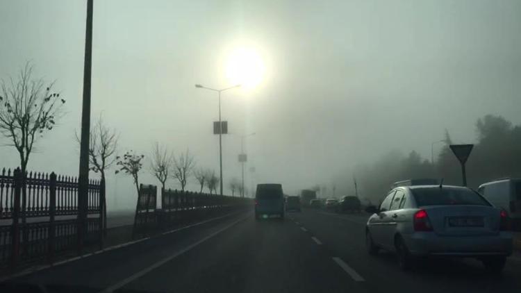 Diyarbakırda sis nedeniyle bazı uçak seferleri iptal edildi
