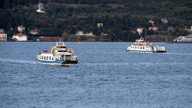 Gökçeada ve Bozcaadaya feribot seferleri iptal edildi