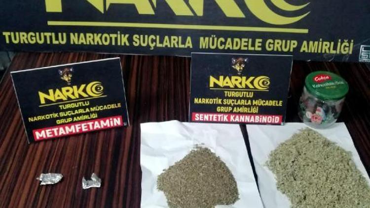 Turgutluda birer gün arayla toplam 3 kişiye uyuşturucudan gözaltı