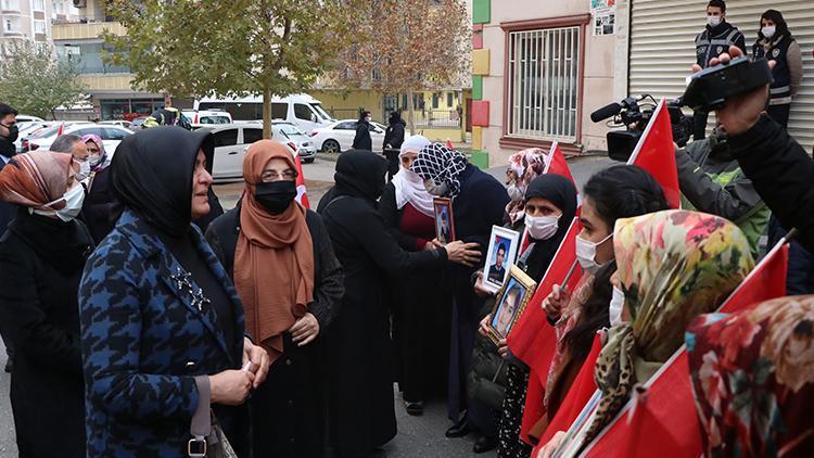 15 Temmuz Derneğinden evlat nöbetindeki ailelere destek ziyareti