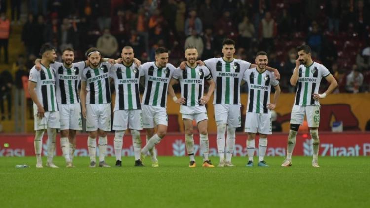 Denizlispor 4 gün izne ayrıldı