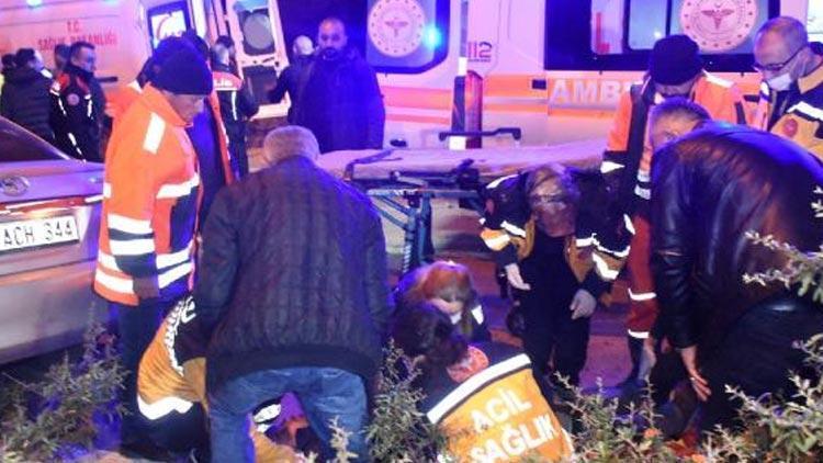 Kazanın ardından yolu temizleyen işçilere otomobil çarptı: 2 yaralı